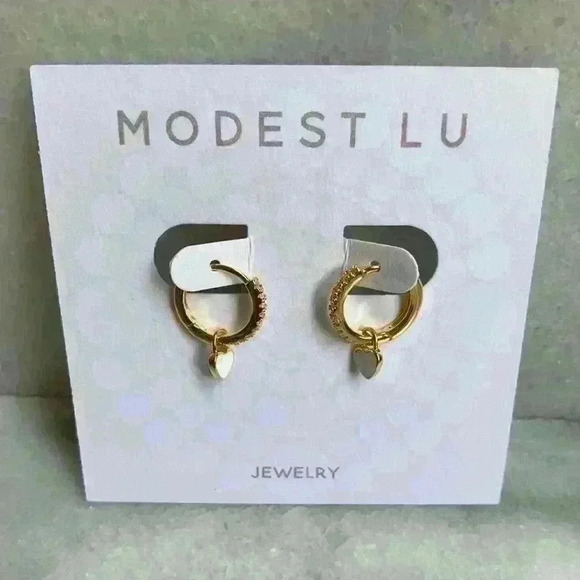 18K Gold Filled Heart Pave Hoops – Noellery 18K Gold Paved Heart Hoop Earrings